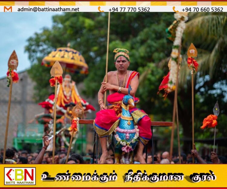 சூரன்போரில் முருகனாக மாறிய கிளிநொச்சி ஆலயமொன்றின் பூசகர்