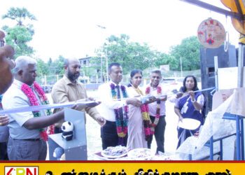 மட்டக்களப்பில் சிறுதொழில் முயற்சியாளர்களின் விற்பனை கண்காட்சி