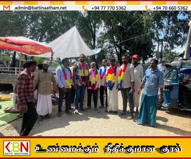 திறந்த சந்தையை மீண்டும் திறந்த ஏறாவூர் பற்று தவிசாளர்