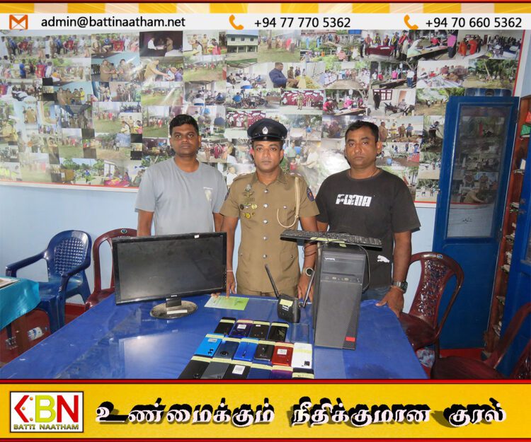 மட்டு வைத்தியசாலையில் தொடர் திருட்டு சம்பவம்: 23 வயது இளைஞன் உட்பட கடை உரிமையாளர் கைது – 18 தொலைபேசிகள் மீட்பு