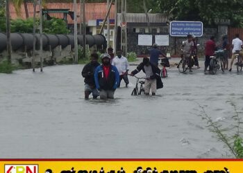 வெள்ளத்தில் மட்டக்களப்பு நகர்; பிரதான வீதிகளின் தற்போதைய நிலை!