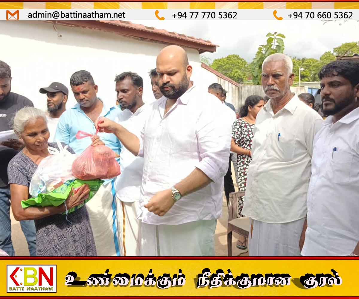 வெள்ளத்தால் பாதிக்கப்பட்டவர்களுக்கு உலர் உணவு வழங்கிய பாராளுமன்ற உறுப்பினர் சாணக்கியன்