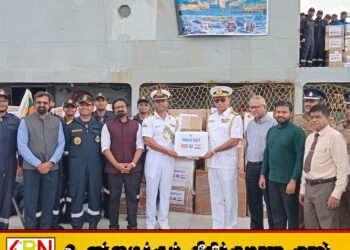 திருகோணமலைக்கு 12 தொன் நிவாரணத்துடன் வருகை தந்த இந்திய கடற்படை
