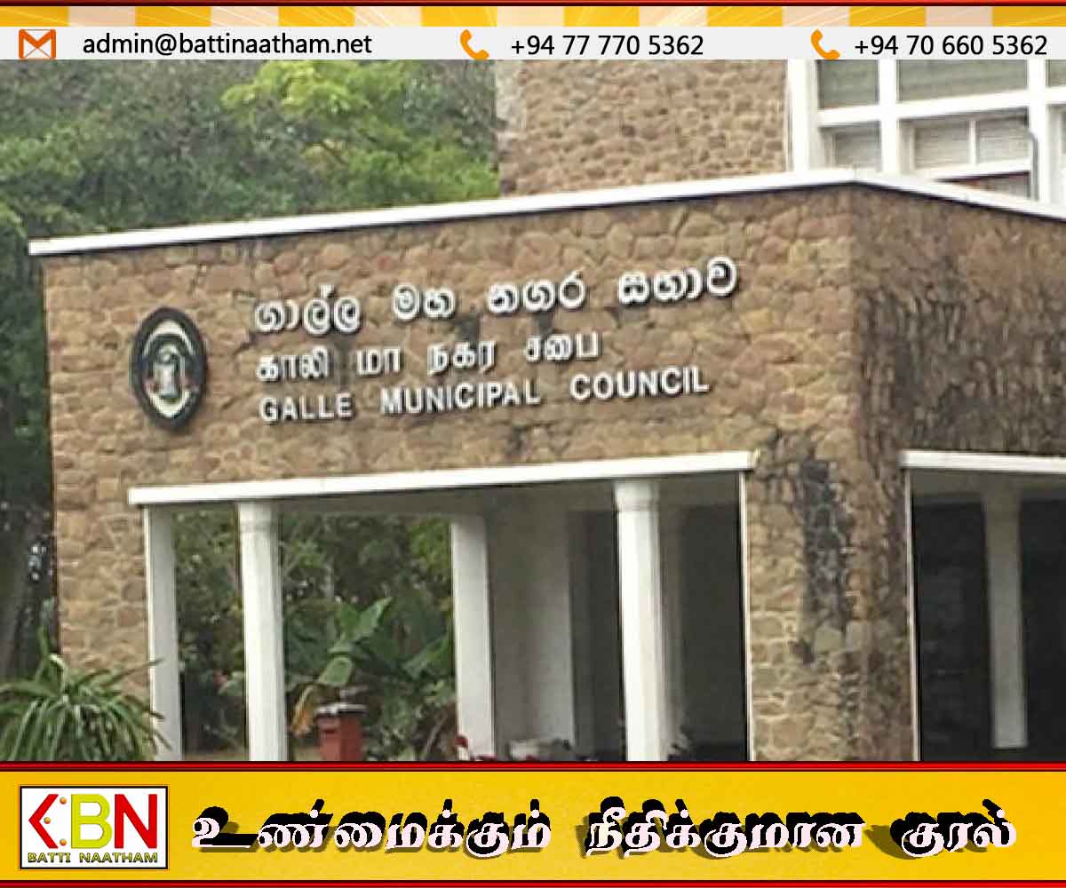 அதிகாரிகளை மிரட்டியதற்காக காலி மாநகர சபையின் 5 எதிர்க்கட்சி உறுப்பினர்கள் கைது