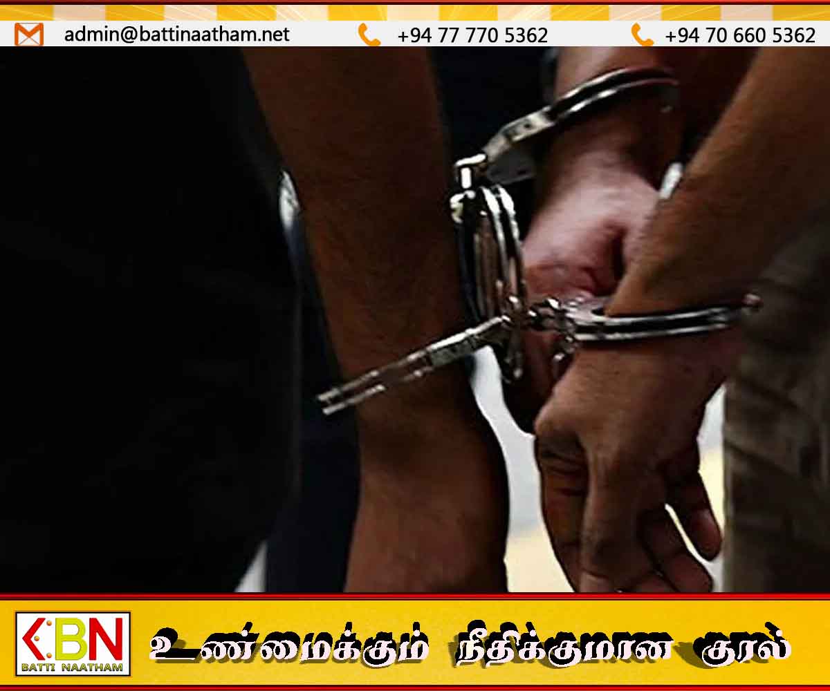 அவிசாவளையில் முச்சக்கர வண்டி மீது துப்பாக்கிச் சூடு; சம்பவத்துடன் தொடர்புடைய 3 பேர் கைது