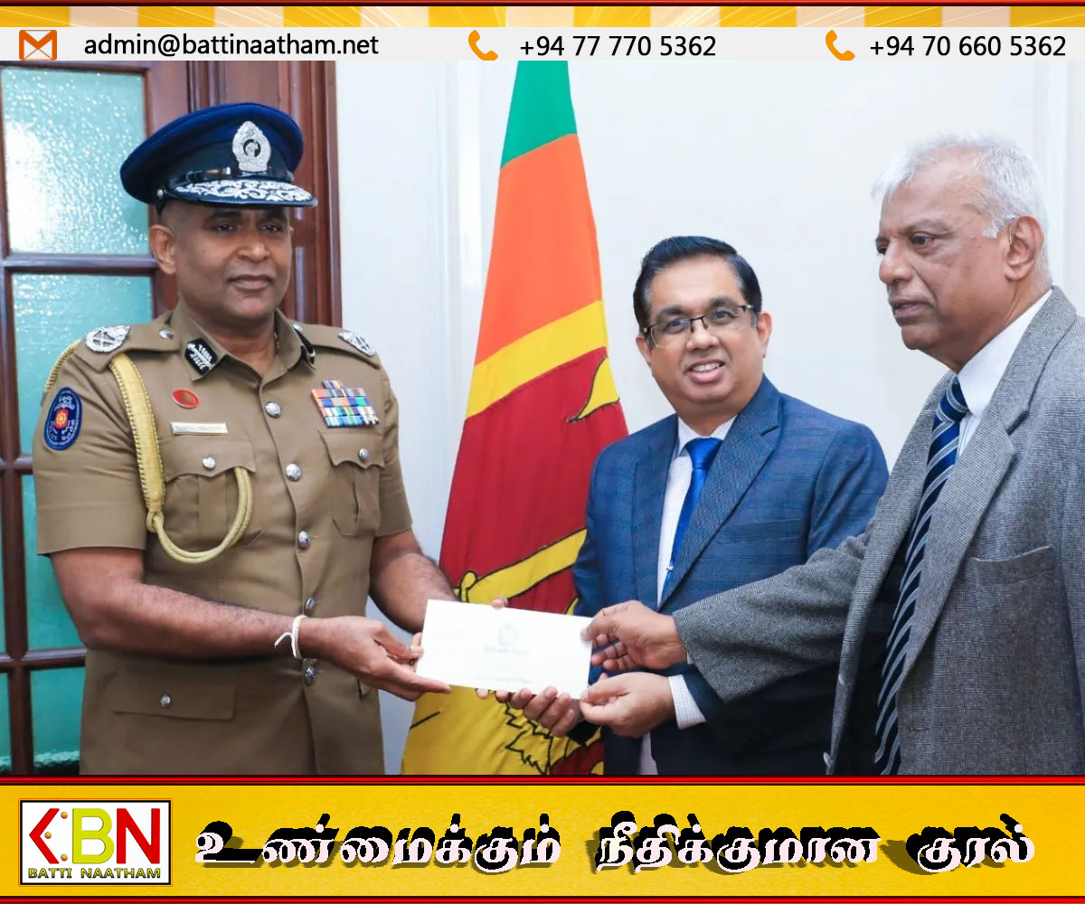‘Rebuilding Sri Lanka’ – பொலிஸ் அதிகாரிகள் தமது ஒரு நாள் சம்பளத்தை நன்கொடையாக வழங்கினர்