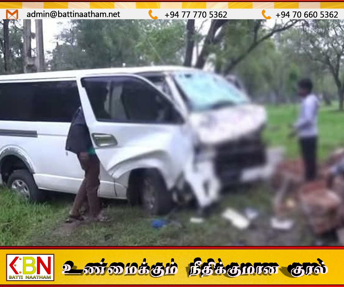 தம்புள்ளையில் கிரிக்கெட் பார்த்து வீடு திரும்பிய போது விபத்து: 5 பேர் வைத்தியசாலையில்