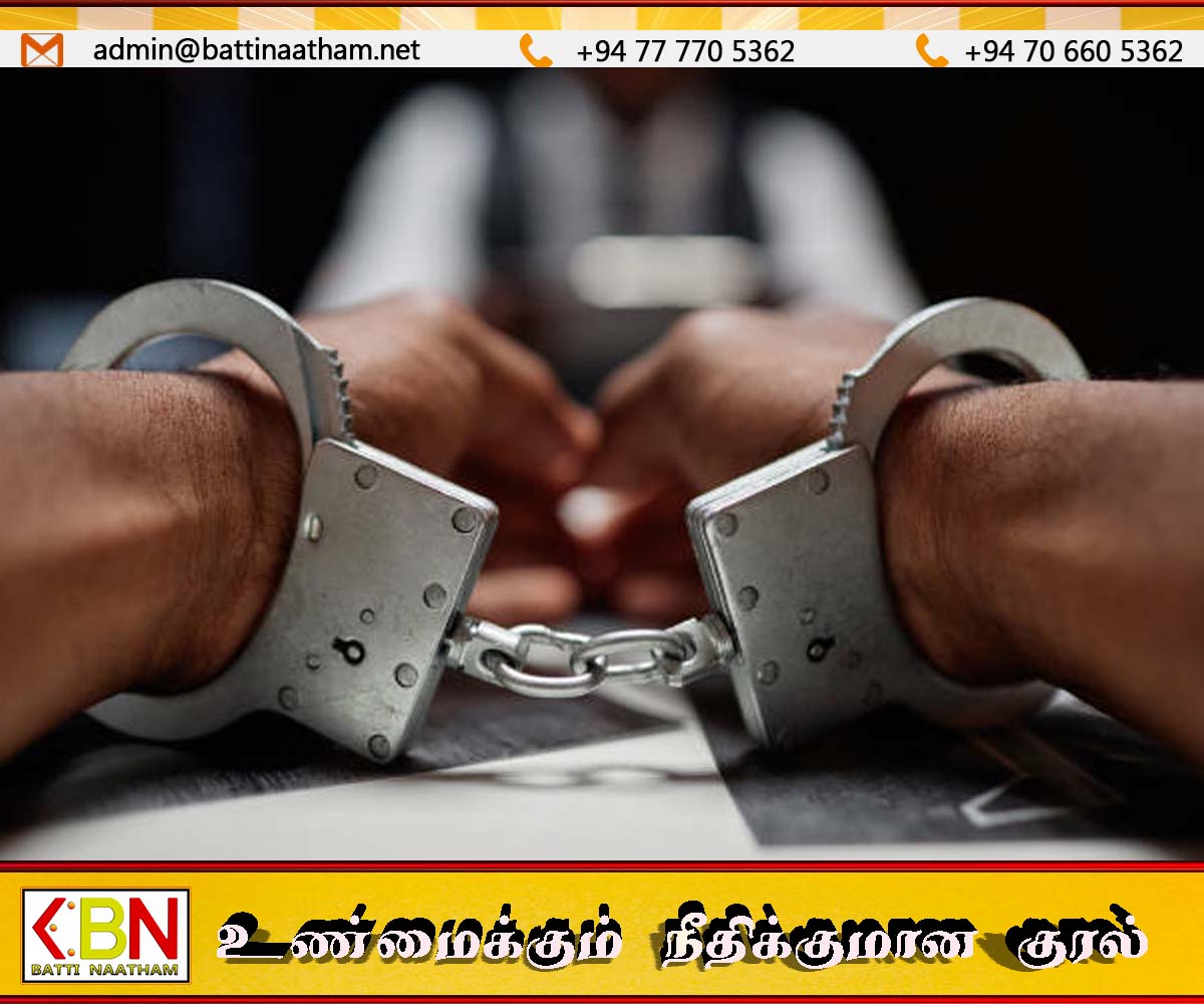 28 கோடி ரூபாய்க்கும் அதிக பணம் மற்றும் இரு வாகனங்களுடன் ஒருவர் கைது