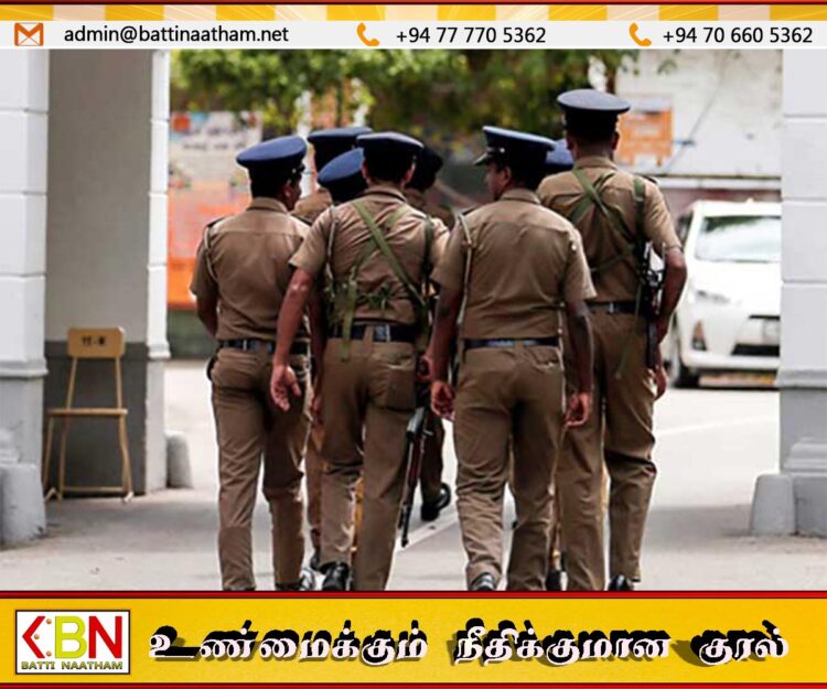 இரண்டு அதிர்ச்சி சம்பவங்கள்; கைவிடப்பட்ட படகில் இளம் பெண் சடலமாக மீட்பு, கோடாரியால் ஒருவர் வெட்டிக் கொலை!