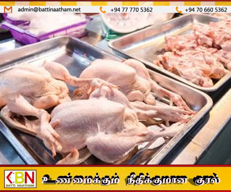 கோழியிறைச்சி வாங்கும் மக்களுக்கு எச்சரிக்கை; ஆனமடுவில் கும்பலொன்று கைது