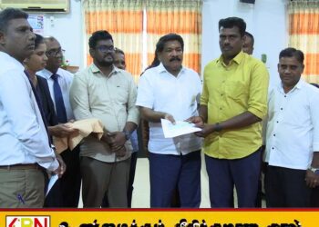 மட்டக்களப்பில் தித்வா புயலினால் படகை இழந்தோருக்கு படகு வழங்கும் நிகழ்வு