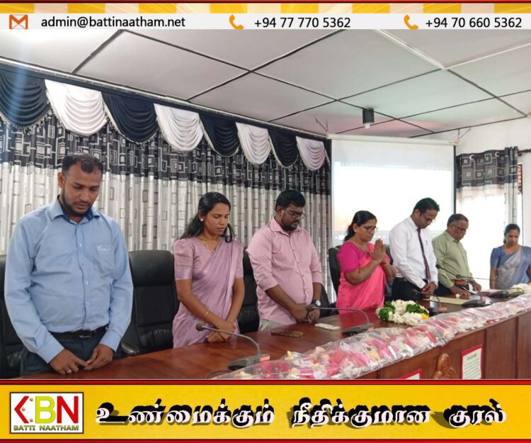 மட்டக்களப்பில் வீடமைப்பு வேலைத் திட்டத்திற்கான காசோலைகள் வழங்கி வைக்கும் நிகழ்வு