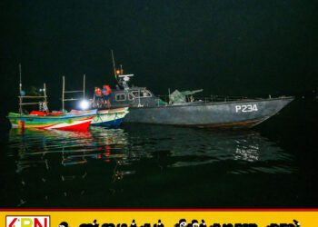 சட்டவிரோத மீன்பிடியில் 53 பேர் கைது; டிங்கி, டிராக்டர்கள் பறிமுதல்