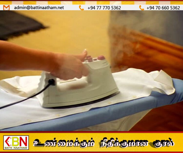 சீருடையை அயர்ன் செய்த போது மின்சாரம் தாக்கி மாணவி பலி