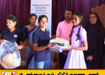 ஏறாவூர்ப்பற்றில் வறிய மாணவர்களுக்குக் கல்வி உபகரணங்கள் மற்றும் பெண்களுக்கு நிதி உதவிகள் வழங்கிவைப்பு!