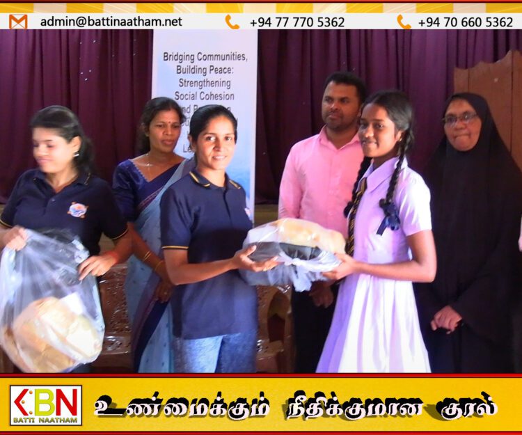 ஏறாவூர்ப்பற்றில் வறிய மாணவர்களுக்குக் கல்வி உபகரணங்கள் மற்றும் பெண்களுக்கு நிதி உதவிகள் வழங்கிவைப்பு!