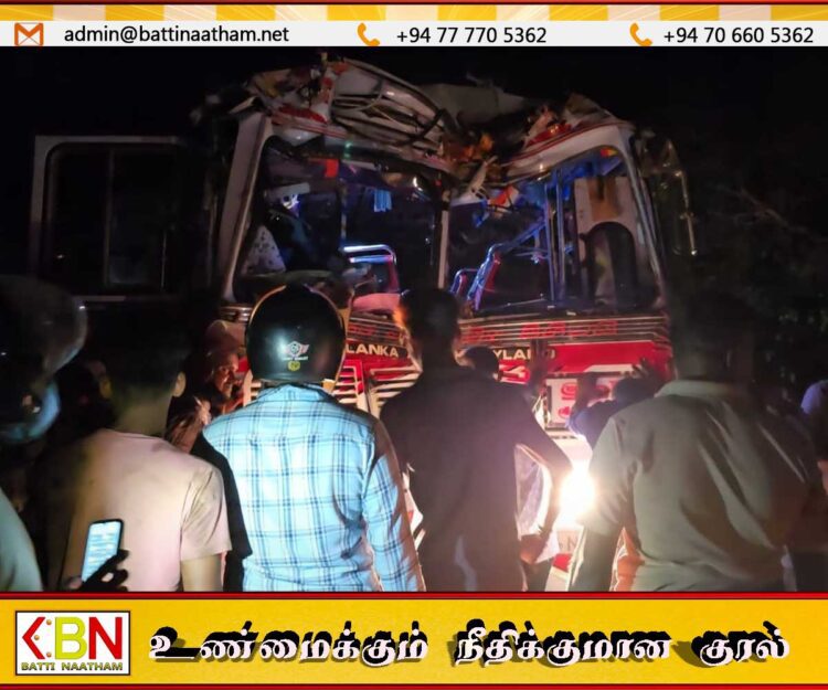 திருகோணமலையில் பயணிகளுடன் பயணித்த பேருந்து விபத்து; 23 பேர் வைத்தியசாலையில்