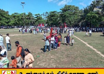 சொறிக்கல்முனை திருச்சிலுவை திருத்தலத்தில் திருச்சிலுவைப் பாதை