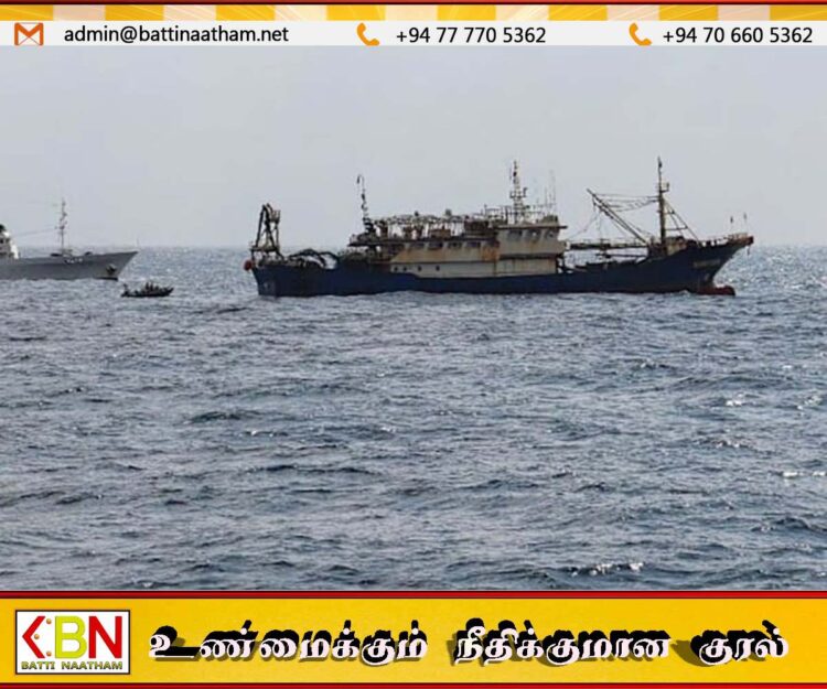 வட கிழக்கு ஆழ்கடலில் போதைப்பொருளுடன் பயணித்ததாக சந்தேகிக்கப்படும் படகை கைப்பற்றிய கடற்படை