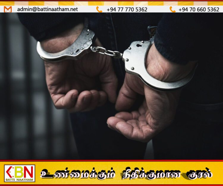 பேனா போன்ற வடிவில் தயாரிக்கப்பட்ட கைத்துப்பாக்கியுடன் ஒருவர் கைது!