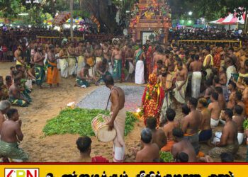 மட்டக்களப்பு புன்னைச்சோலை பத்திரகாளி அம்மன் ஆலய தீ மிதிப்பு