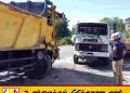 வெல்லவாயவில் இரண்டு லொறிகள் மோதி விபத்து; சாரதி படுகாயம்!