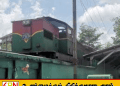 பிரதான சாலை வழியாக எடுத்துச் செல்லப்பட்ட M5-781 எஞ்சின்; இலங்கை புகையிரத வரலாற்றில் புதிய அத்தியாயம்!