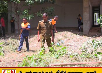 மட்டு நகரில் சுகாதார வைத்திய அதிகாரிஅலுவலகமும் இராணுவத்தினரும் இணைந்து சிரமதானம்