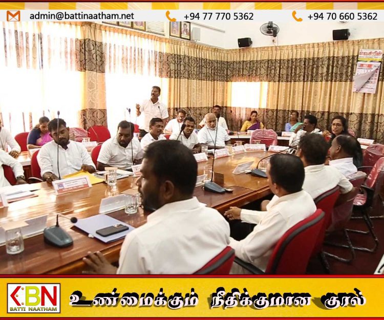 வவுனியா மாநகர முதல்வர் பதவி நீக்கம் செய்யப்பட்டதற்கு மட்டு மாநகரசபையில் கண்டனம்