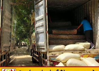 நெல் உமிக்குள் பாலை மரக்குற்றிகள் மறைத்து கடத்தல்; கிளிநொச்சியில் லொறி சுற்றிவளைப்பு!
