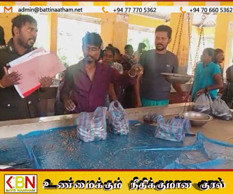 மட்டு களுதாவளை மீன் சந்தையில் சுகாதாரமற்ற 8 கிலோ மீன்கள் பறிமுதல் செய்து அழிப்பு!