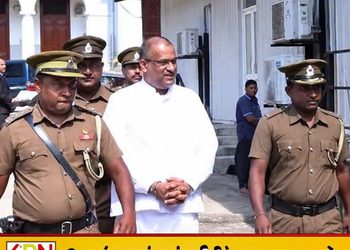 சிறைச்சாலை சீருடையில் நீதிமன்றத்திற்கு அழைத்து வரப்பட்ட ஞானசார தேரர்!