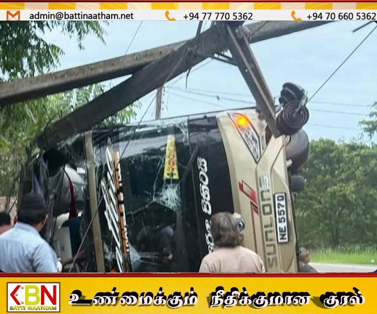 புத்தளம் – அநுராதபுரம் வீதியில் கோர விபத்து; இருவர் பலி; 15க்கும் மேற்பட்டோர் காயம்!
